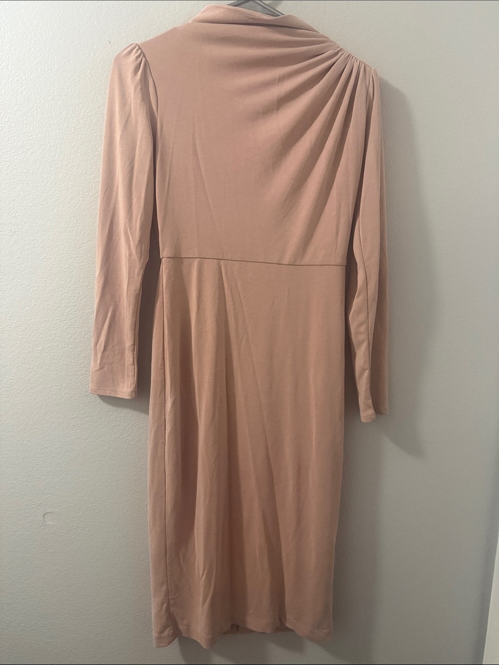 Express Long Sleeve Ruched-Shoulder Midi Dress - light Pink